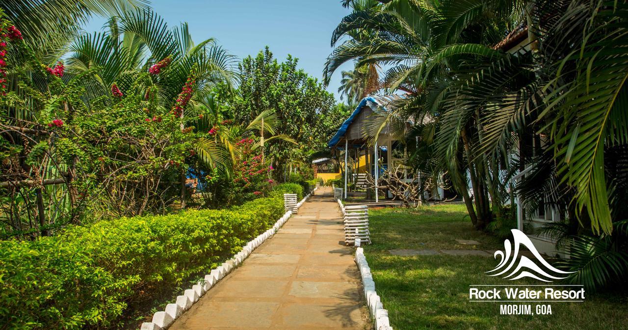Rock Water Resort Morjim Exterior foto